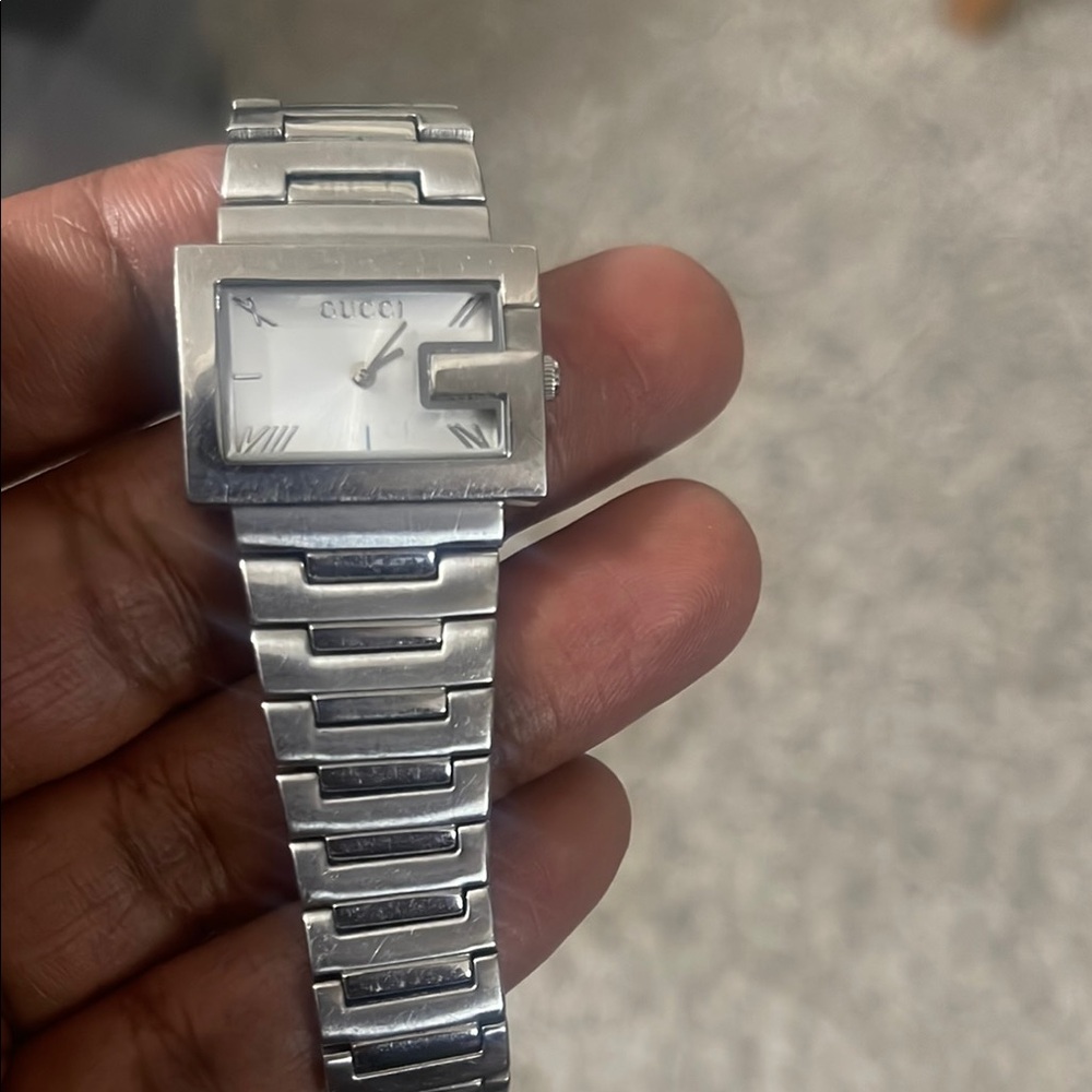 Gucci Silver Men's Watch